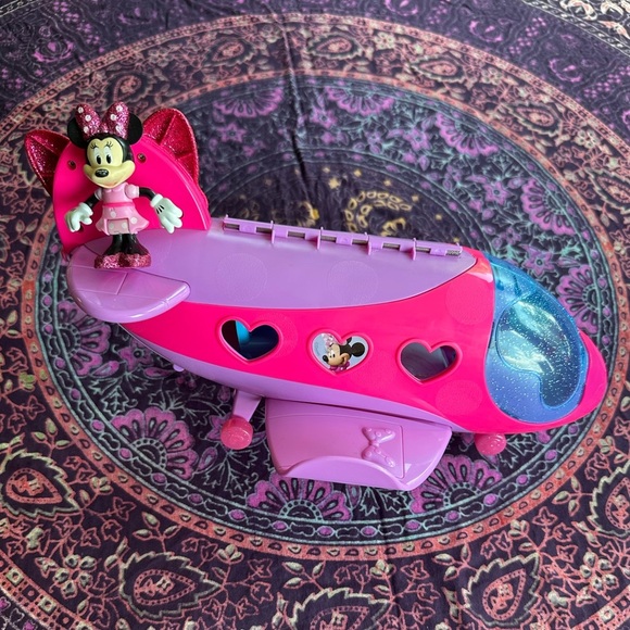 Pink Toy Airplane - Picture 10 of 13